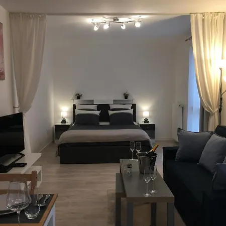 Apartment House Cosy One